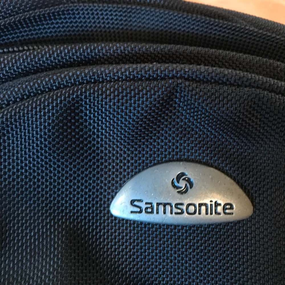 Samsonite tech laptop/tablet backpack - Picture 2 of 6